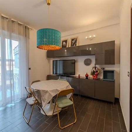 Holidays In The Rizzo's House Apartment